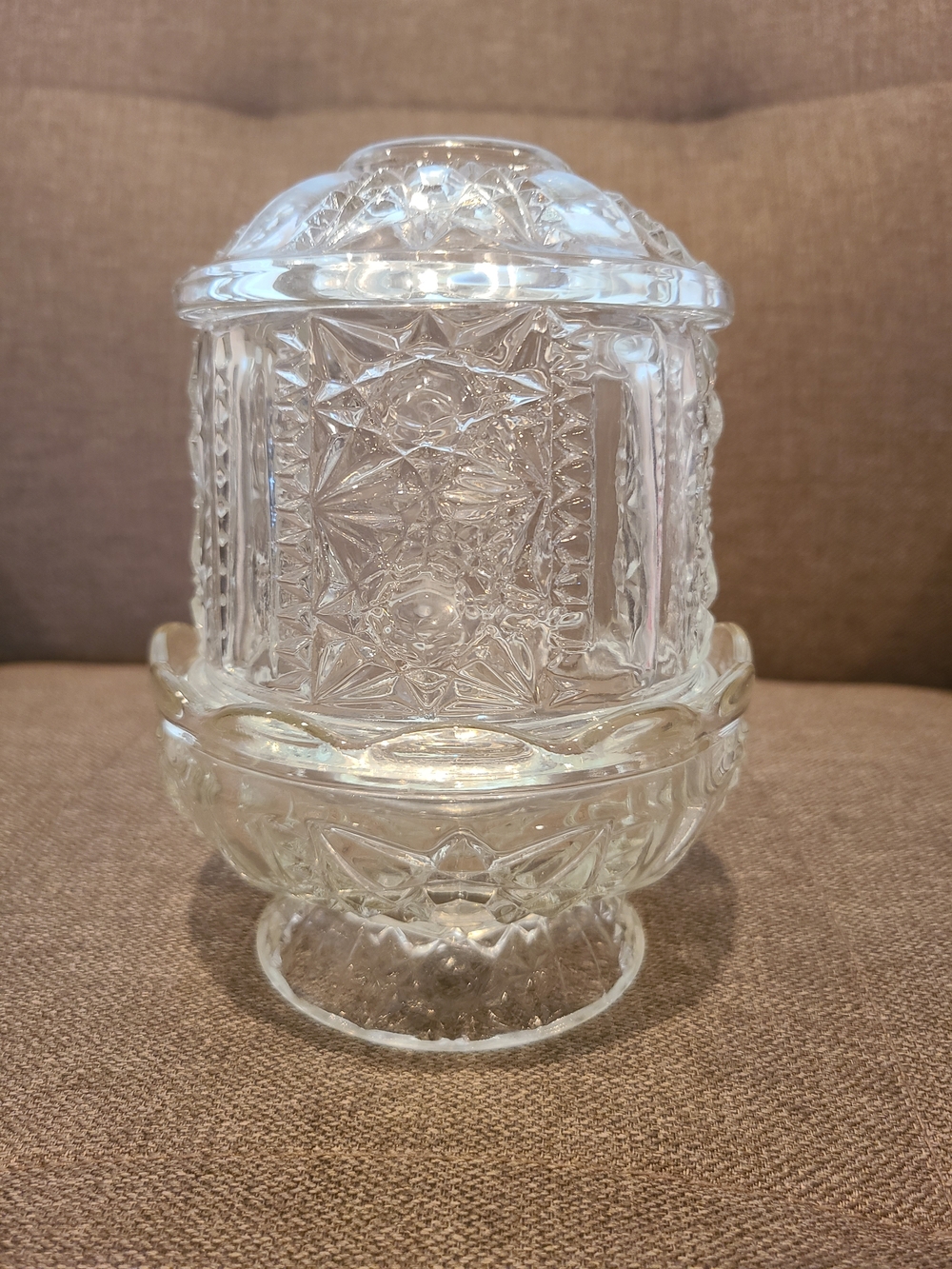 Vintage Indiana Glass "Stars and Bars" clear glass fairy lamp